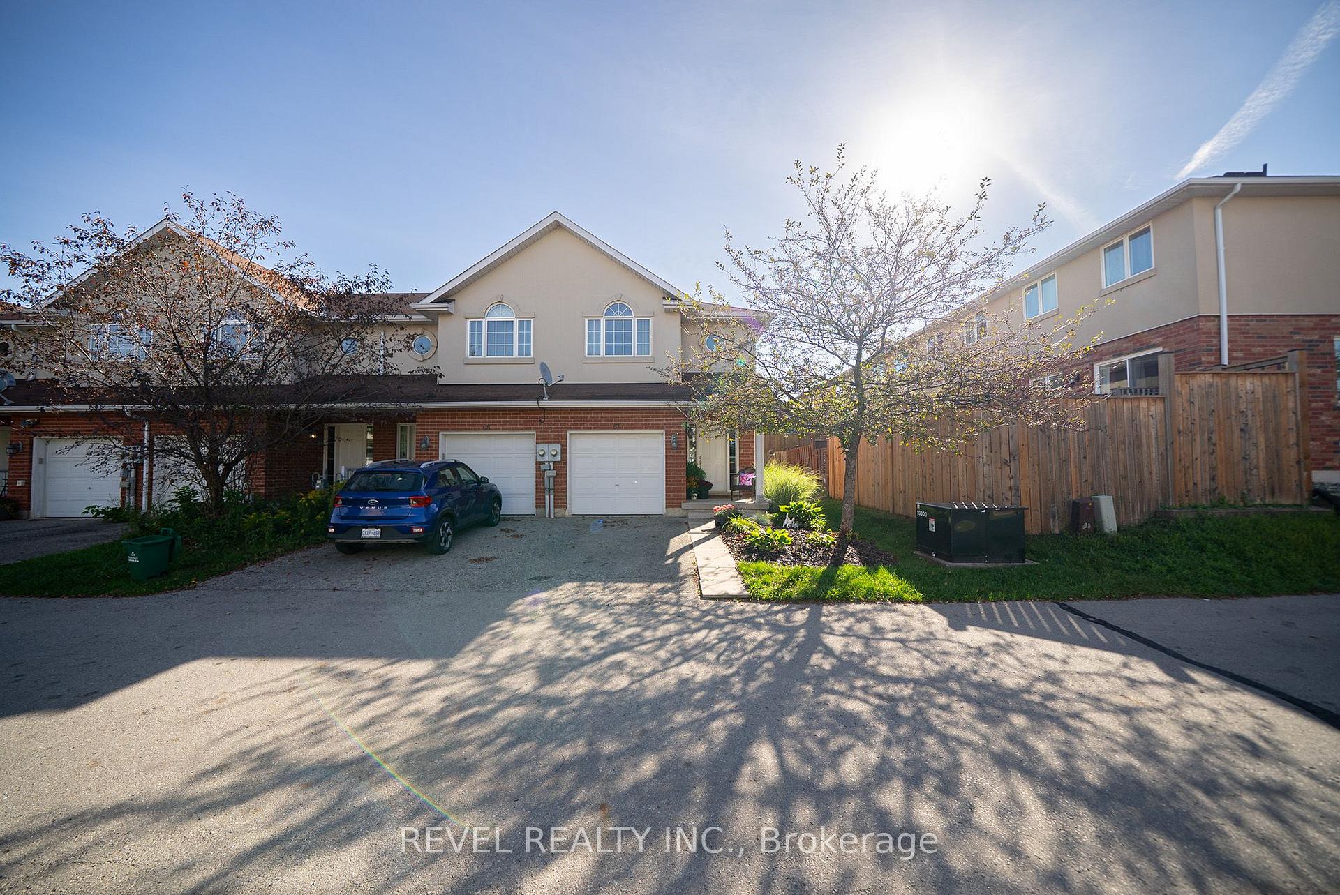 Photo 2 of Unit 67, 20 McConkey Crescent, Brantford, East Ward — HOMEH