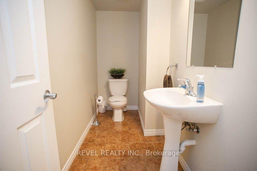 Photo 6 of Unit 67, 20 McConkey Crescent, Brantford, East Ward — HOMEH