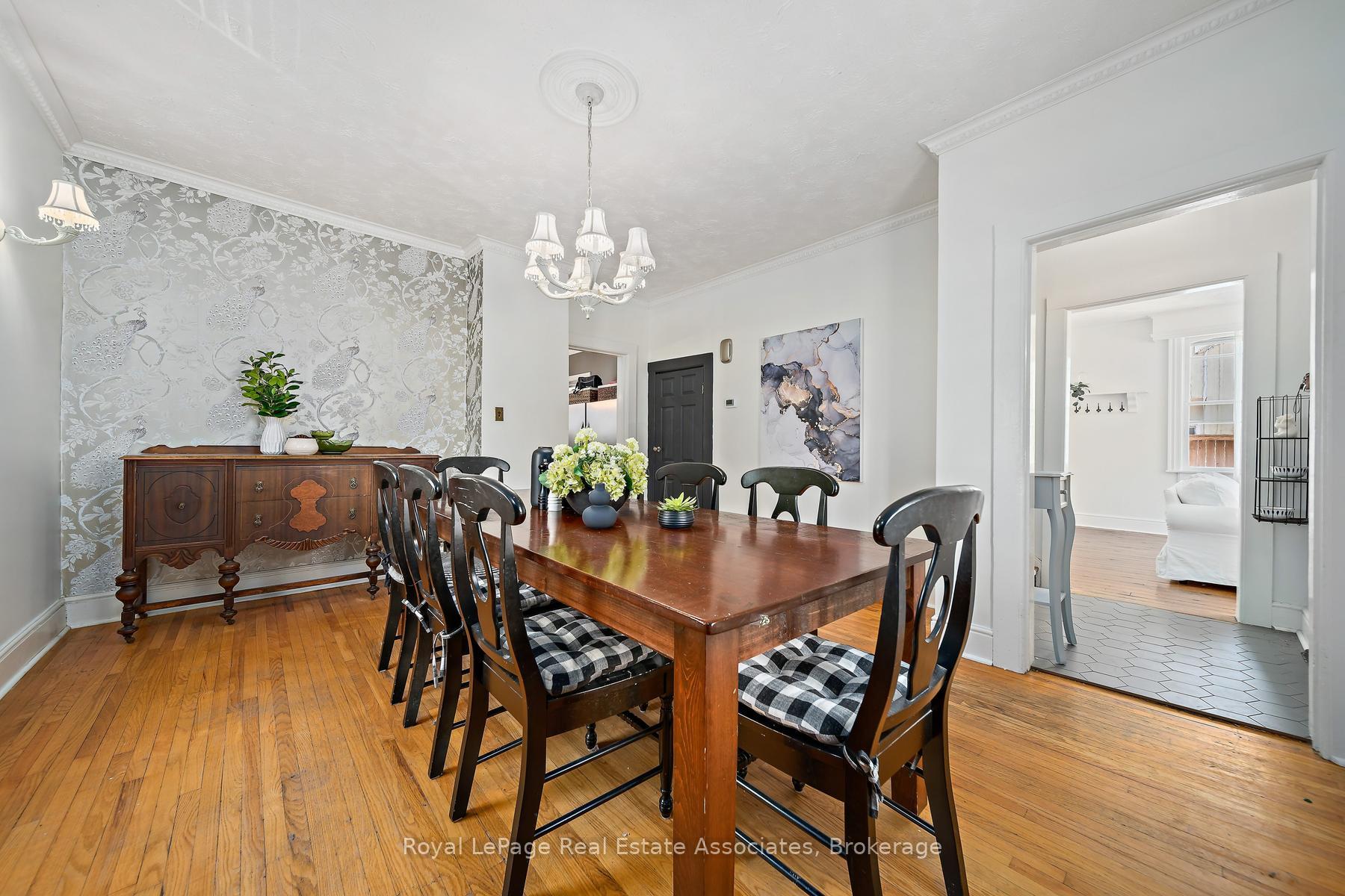 Photo 12 of 231 Arthur Street, Halton Hills, Acton — HOMEH