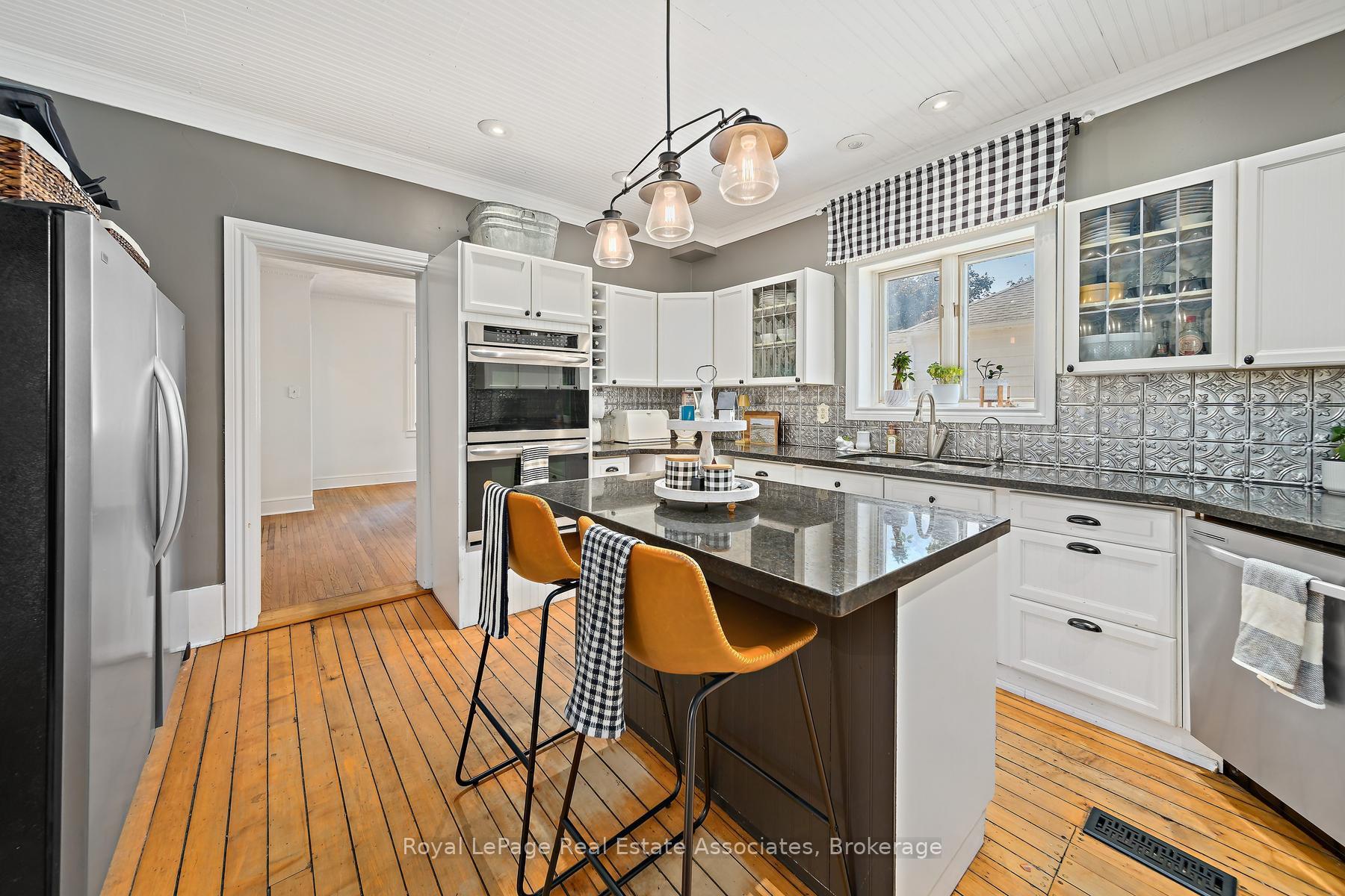Photo 14 of 231 Arthur Street, Halton Hills, Acton — HOMEH