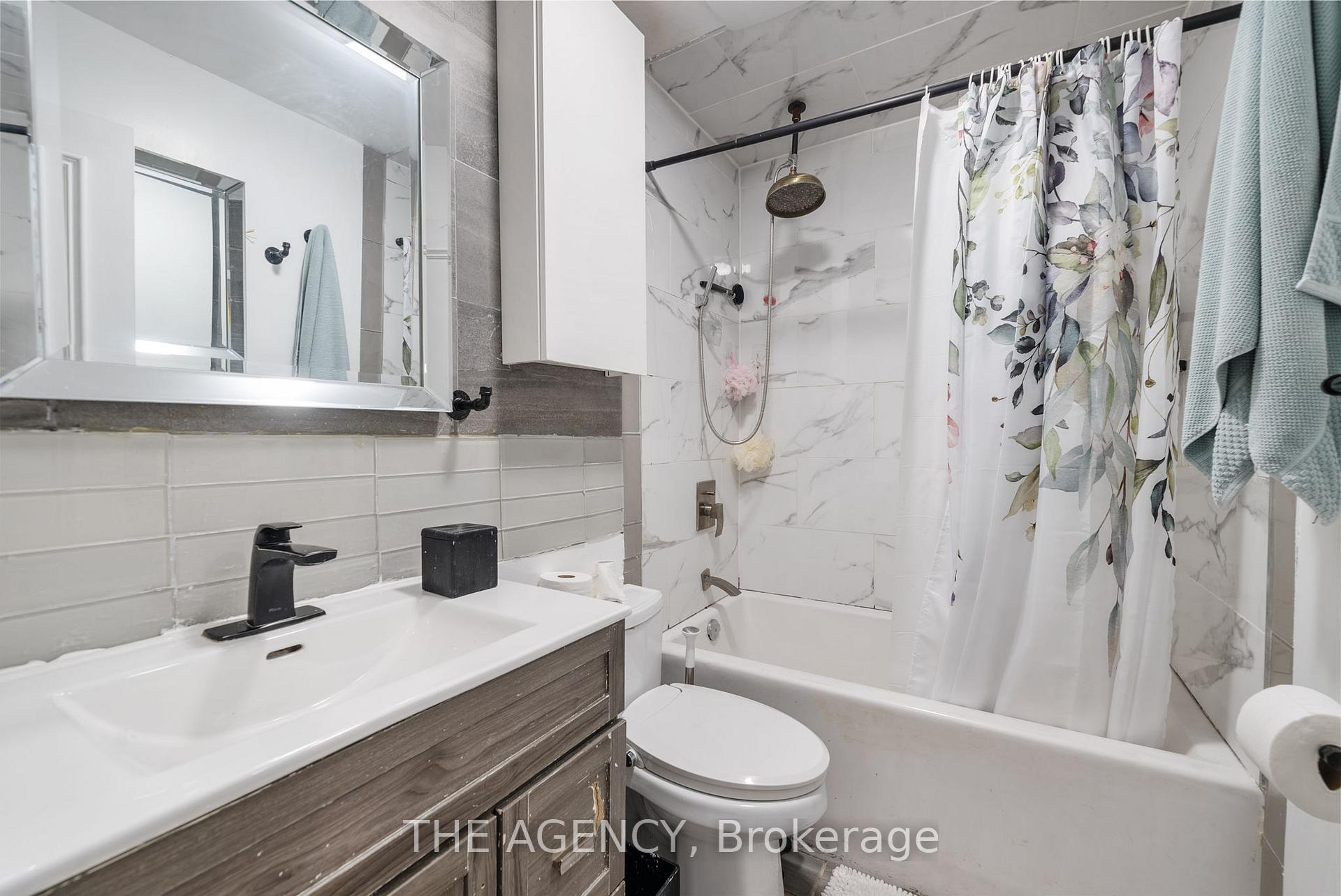Photo 10 of 31 Rose Avenue, Toronto, Cabbagetown-South St. James Town — HOMEH
