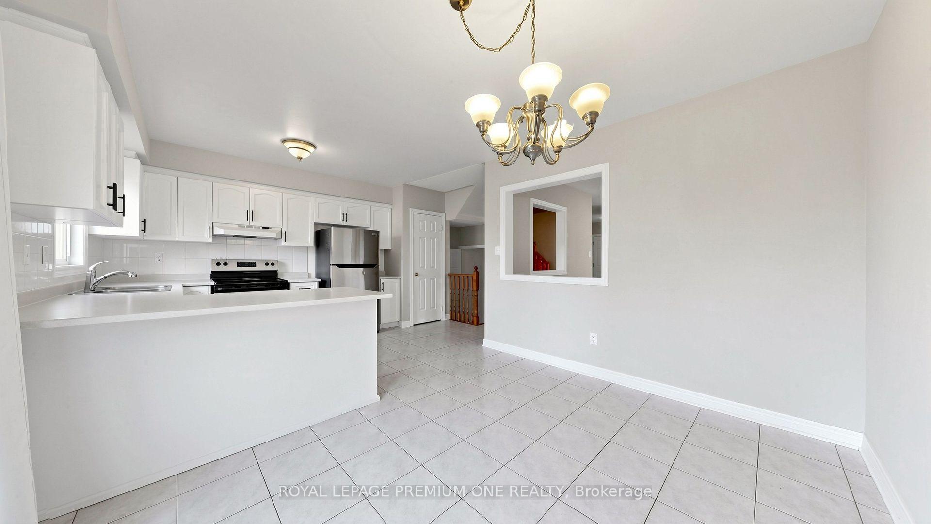 Photo 15 of 37 Coolspring Crescent, Caledon, Bolton East — HOMEH