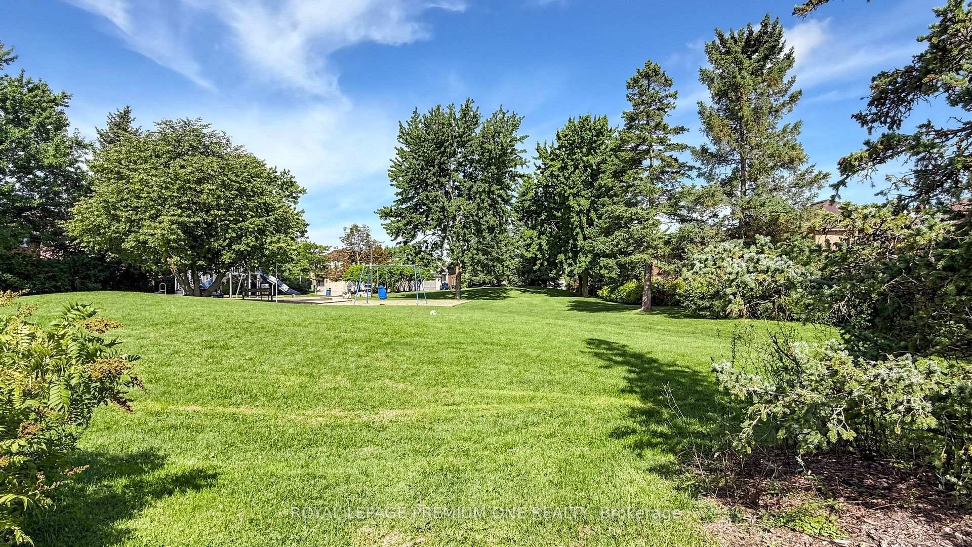 Photo 50 of 37 Coolspring Crescent, Caledon, Bolton East — HOMEH