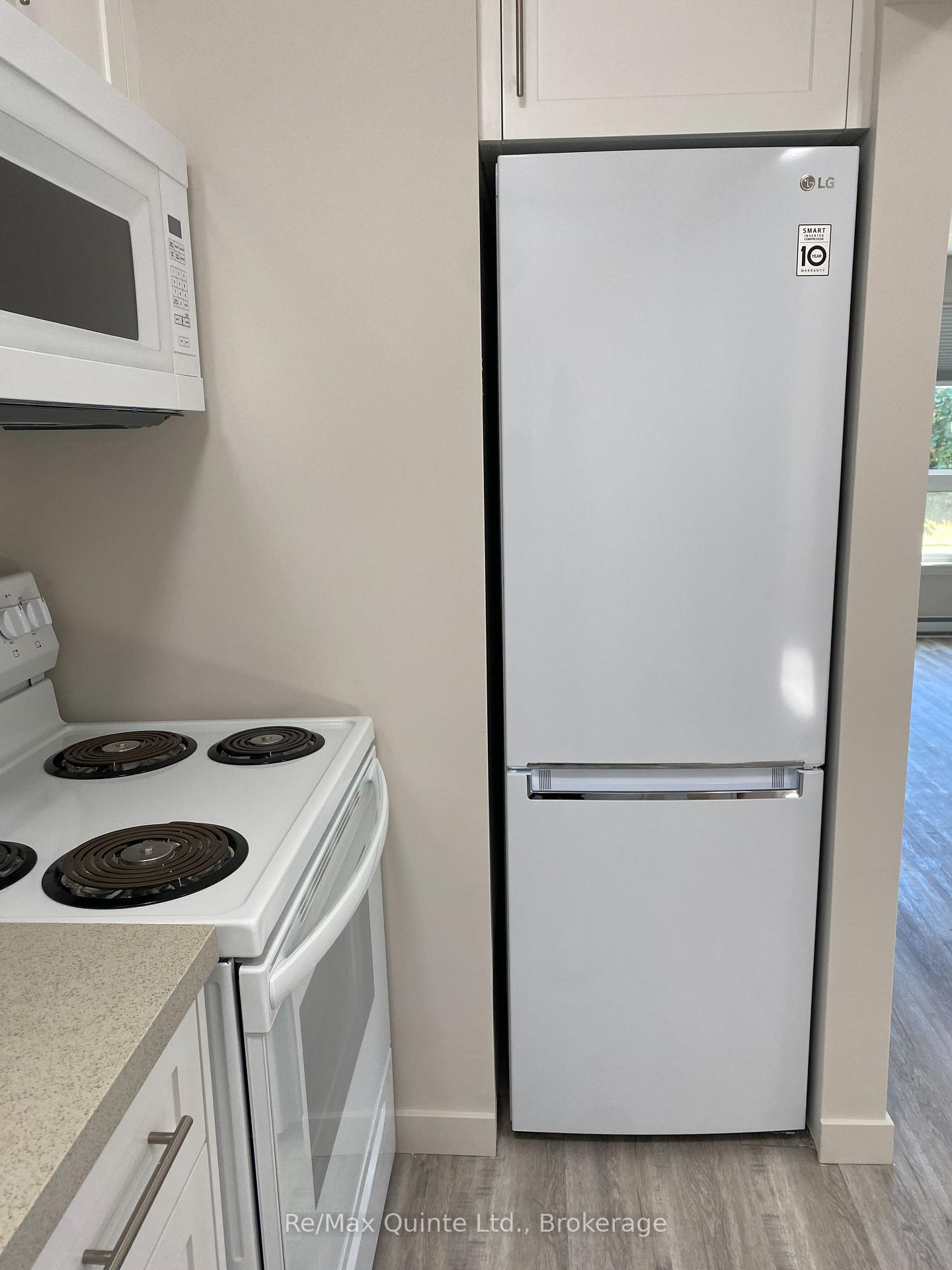 Photo 7 of Unit 3, 2 Village Drive, Belleville, Belleville Ward — HOMEH
