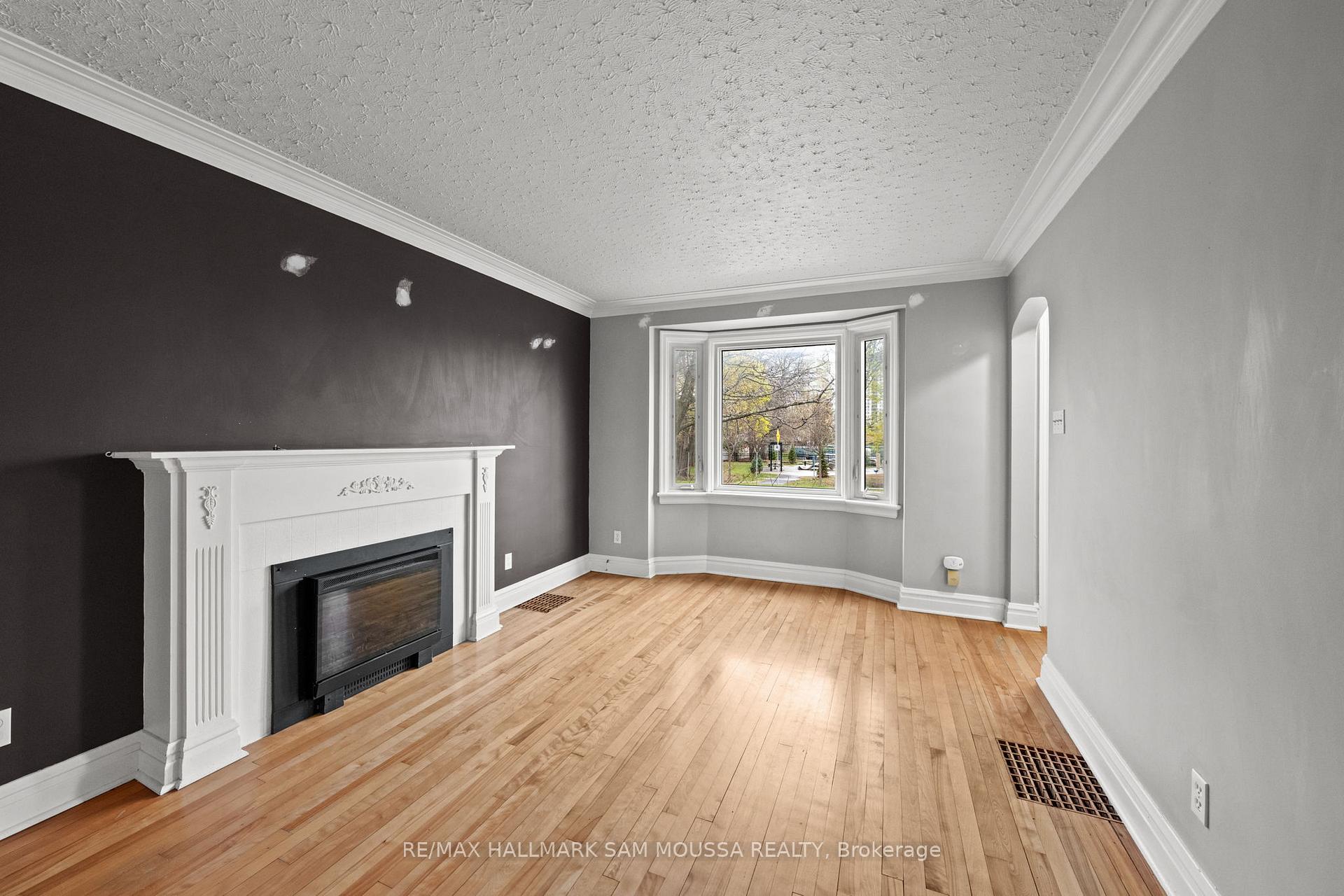 Photo 4 of 378 Byron Avenue, Ottawa, Westboro/Hampton Park — HOMEH