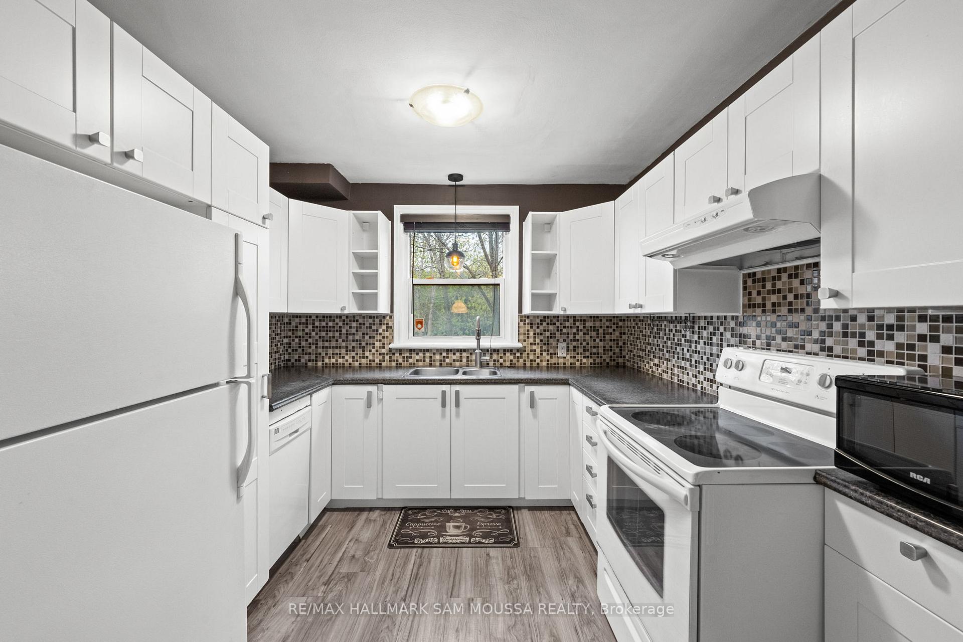 Photo 8 of 378 Byron Avenue, Ottawa, Westboro/Hampton Park — HOMEH