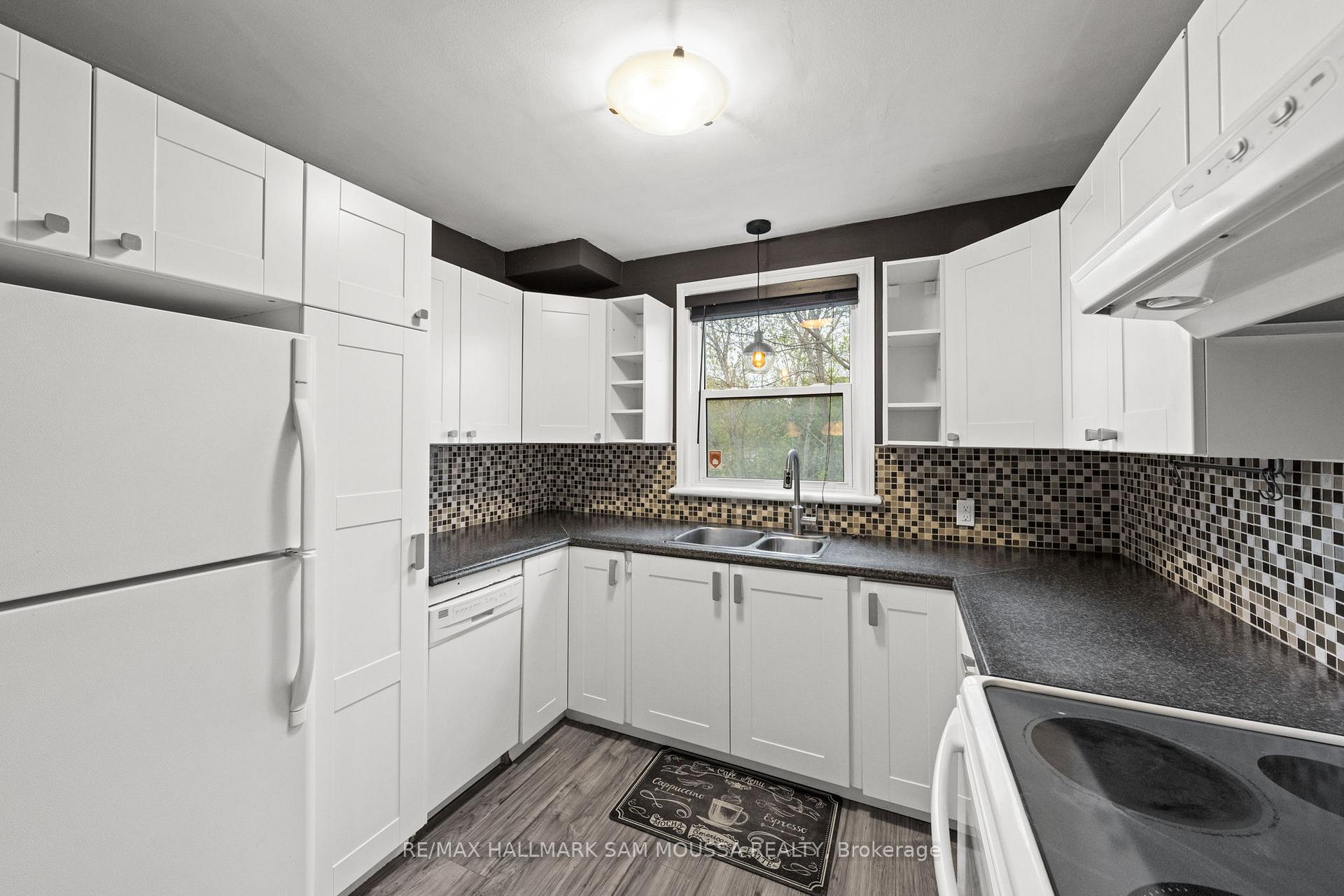 Photo 9 of 378 Byron Avenue, Ottawa, Westboro/Hampton Park — HOMEH