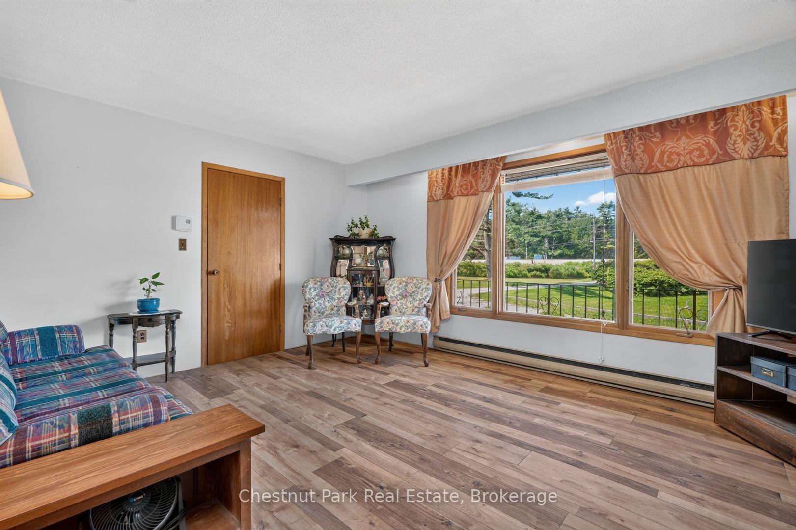 Photo 11 of 1304 11 Highway N, Gravenhurst, Morrison — HOMEH