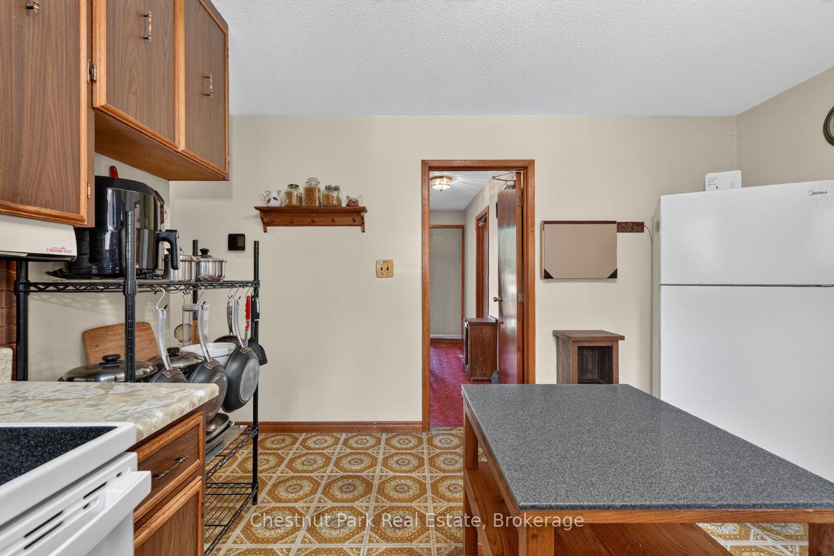 Photo 15 of 1304 11 Highway N, Gravenhurst, Morrison — HOMEH