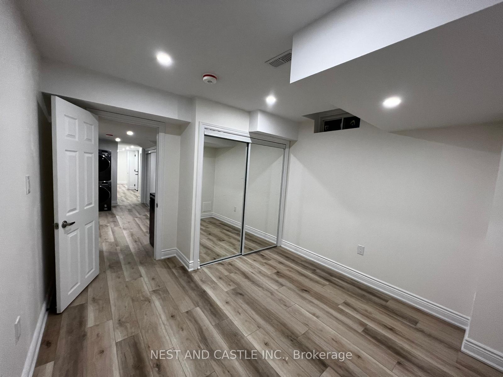 Photo 8 of 33 Lanark Circle, Brampton, Credit Valley — HOMEH
