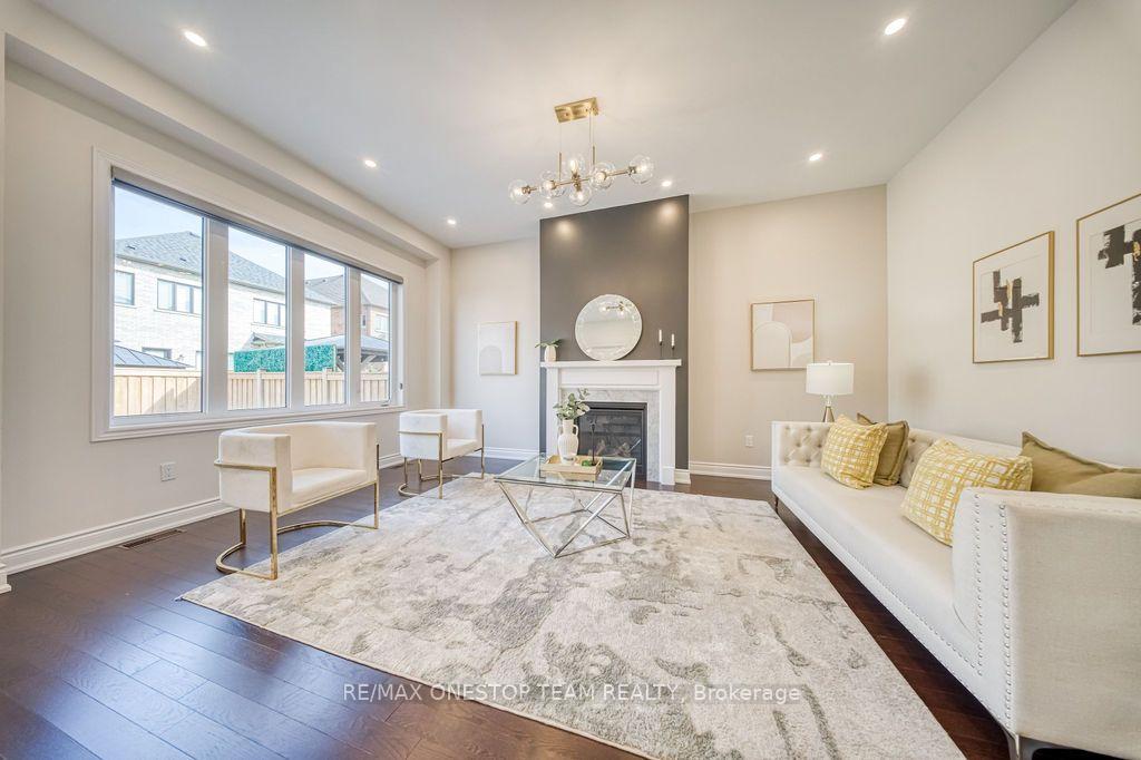 Photo 11 of 70 Madoc Place, Vaughan, Vellore Village — HOMEH