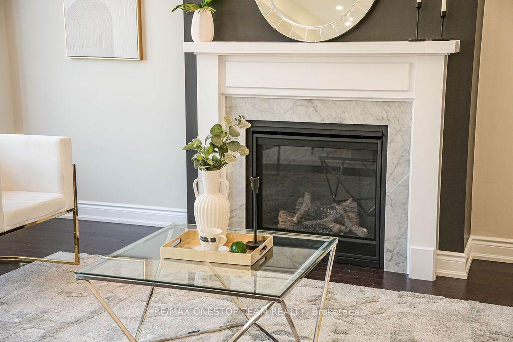Photo 12 of 70 Madoc Place, Vaughan, Vellore Village — HOMEH