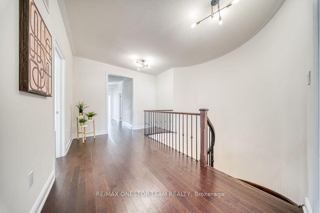 Photo 24 of 70 Madoc Place, Vaughan, Vellore Village — HOMEH