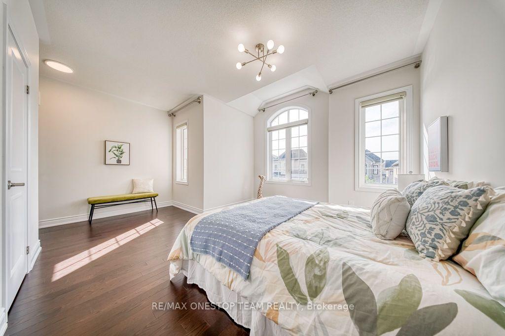 Photo 34 of 70 Madoc Place, Vaughan, Vellore Village — HOMEH