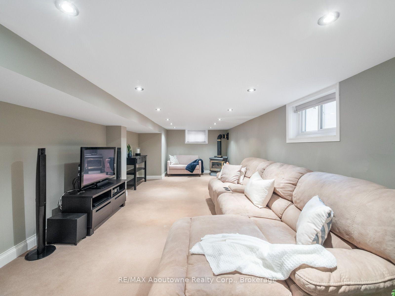 Photo 35 of 938 King Road, Burlington, LaSalle — HOMEH
