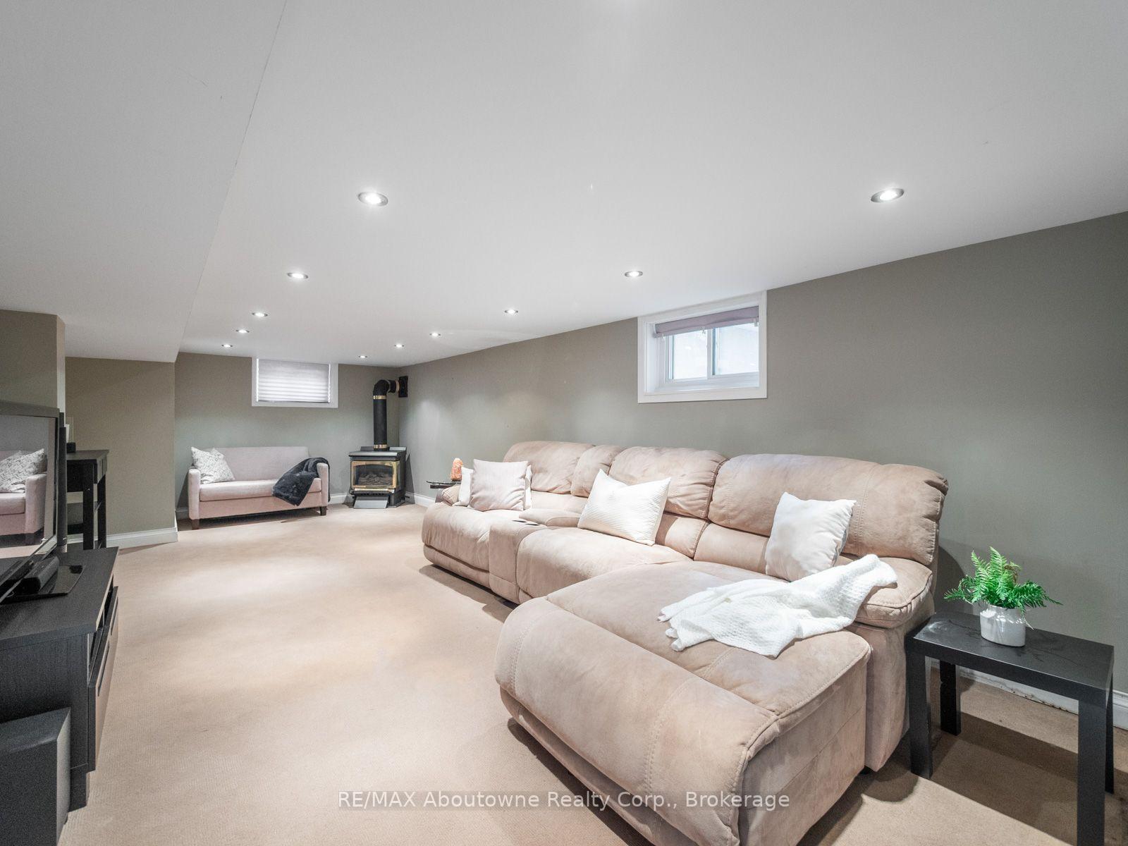 Photo 42 of 938 King Road, Burlington, LaSalle — HOMEH