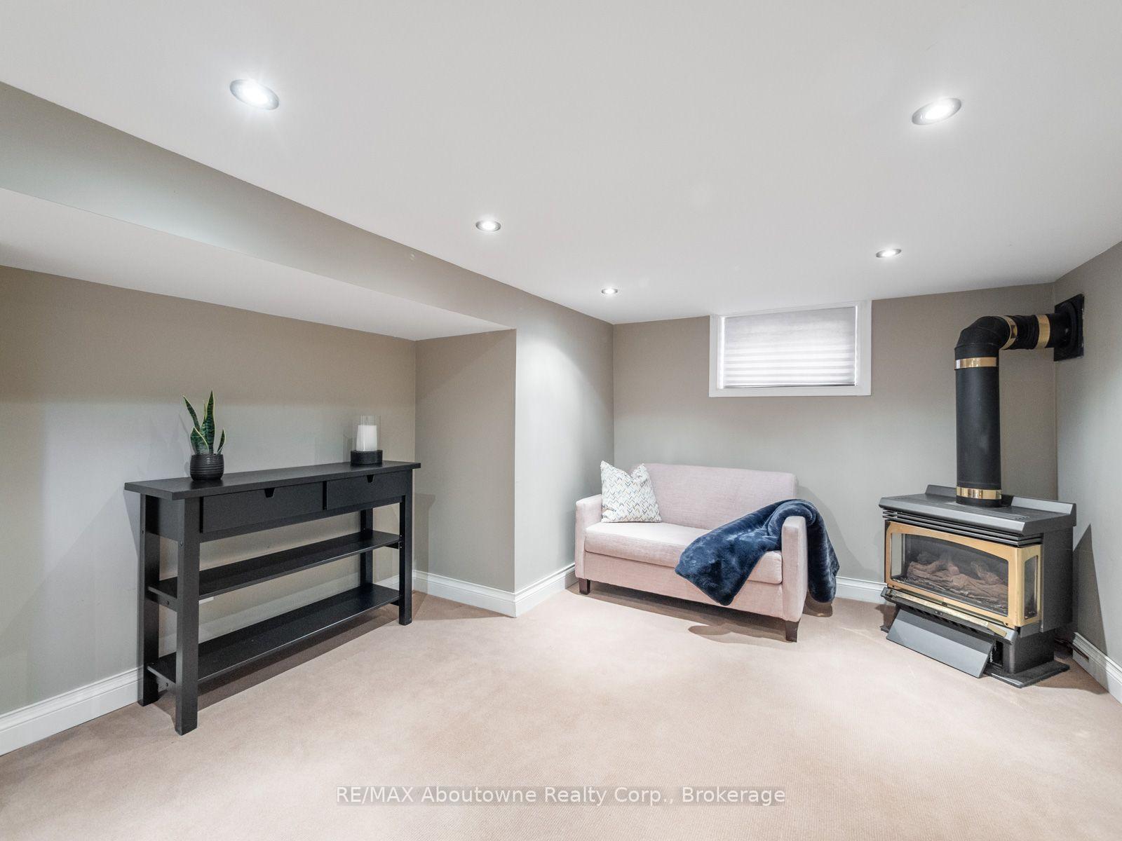 Photo 43 of 938 King Road, Burlington, LaSalle — HOMEH