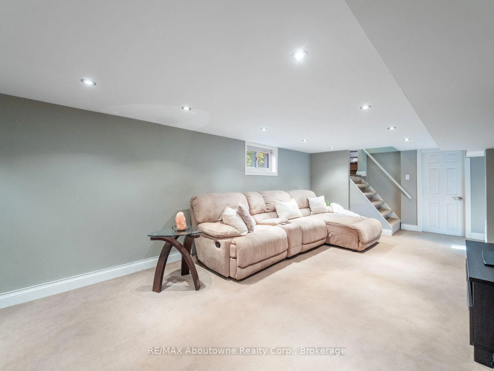Photo 52 of 938 King Road, Burlington, LaSalle — HOMEH