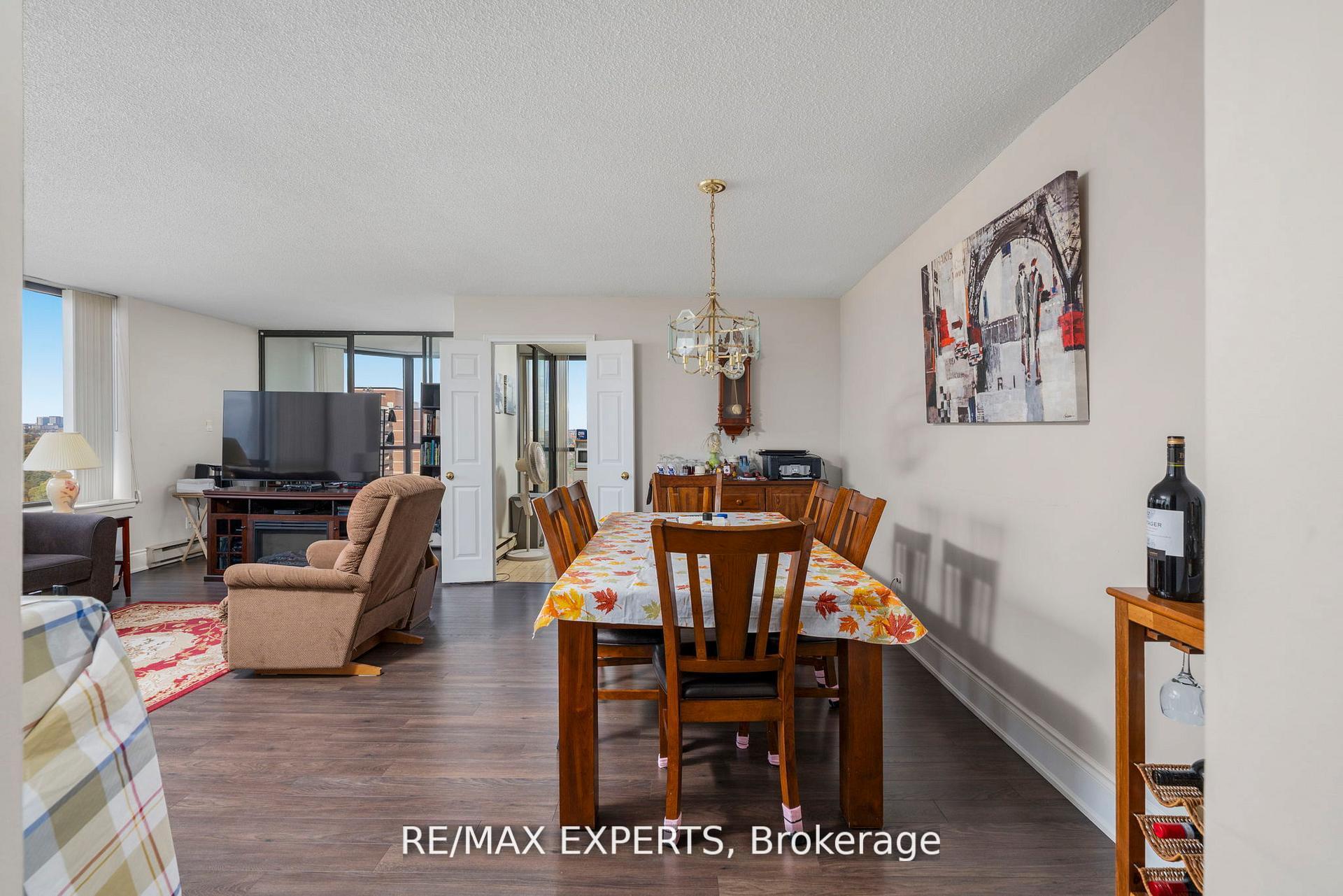 Photo 9 of Unit 1103, 40 Richview Road, Etobicoke, Humber Heights — HOMEH