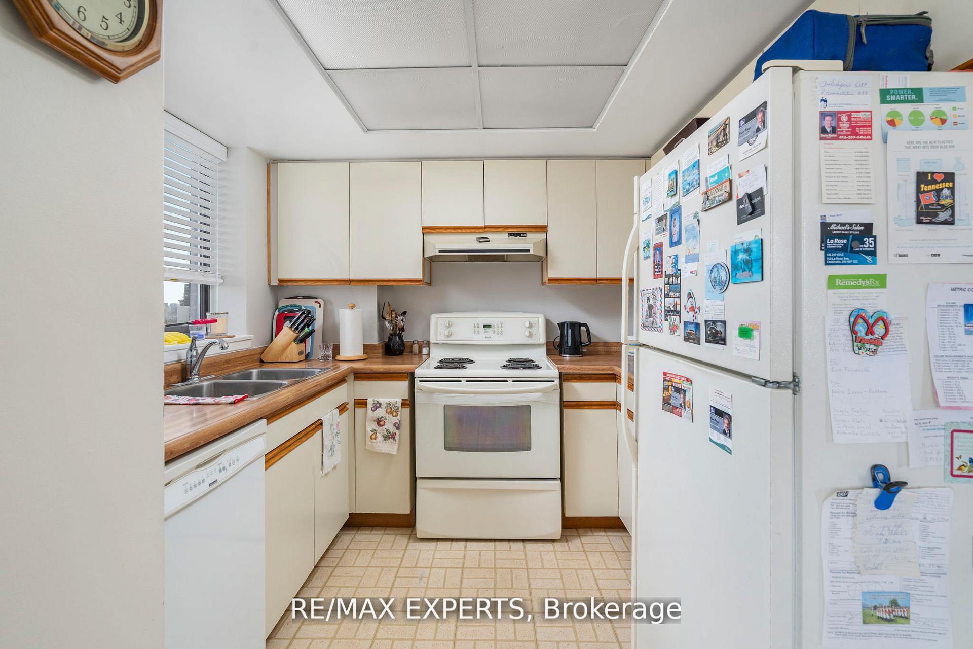Photo 16 of Unit 1103, 40 Richview Road, Etobicoke, Humber Heights — HOMEH
