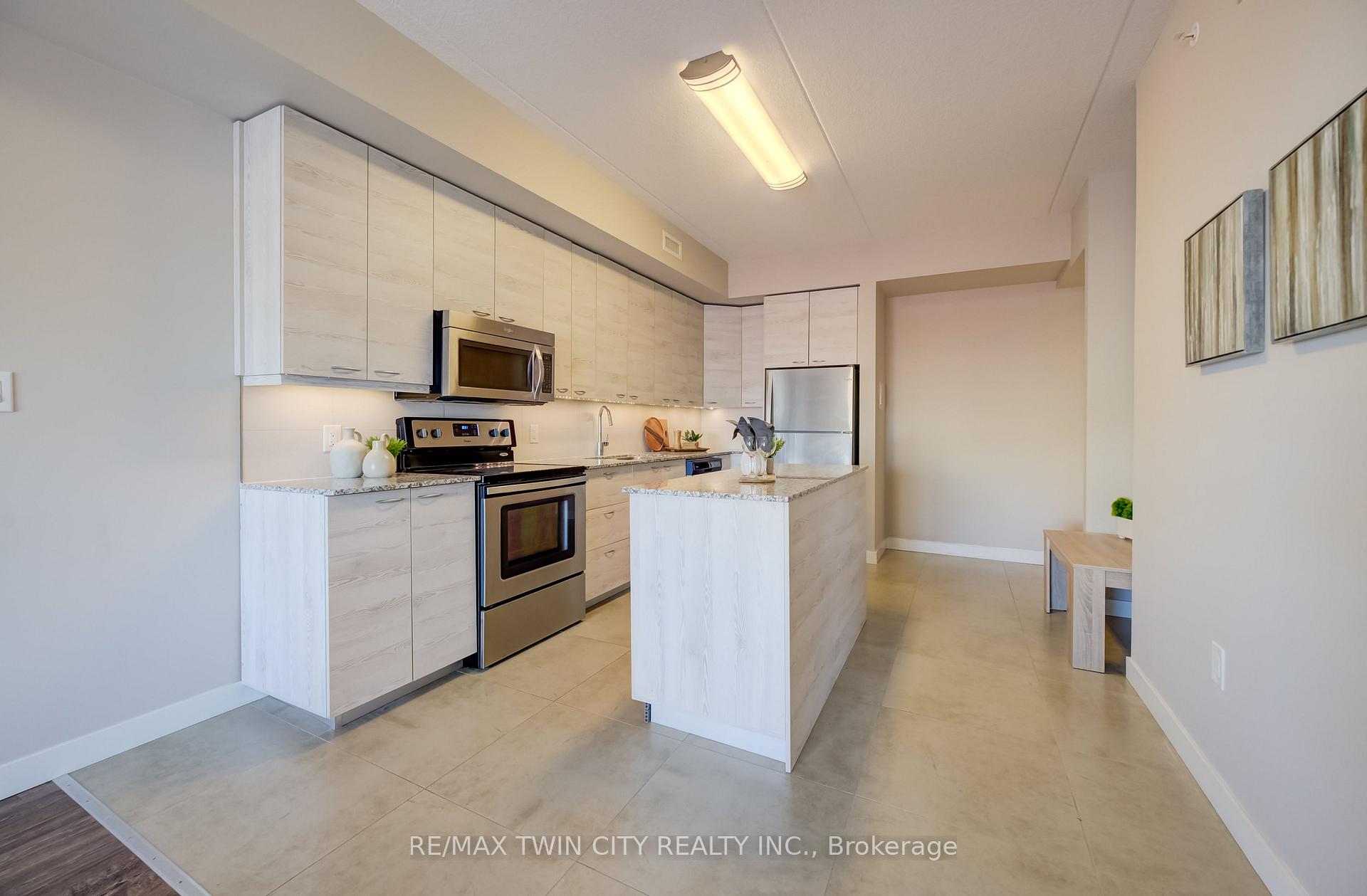 Photo 10 of Unit 708, 280 Lester Street, Waterloo, Beechwood/University — HOMEH