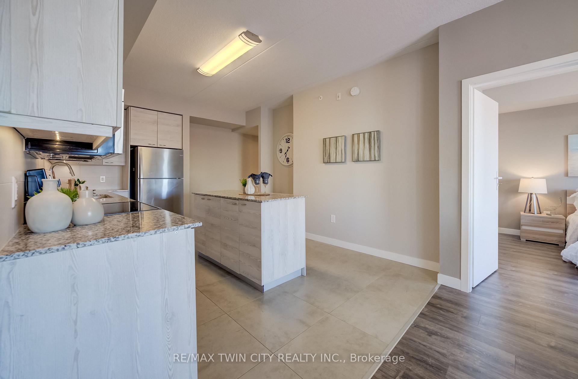 Photo 12 of Unit 708, 280 Lester Street, Waterloo, Beechwood/University — HOMEH