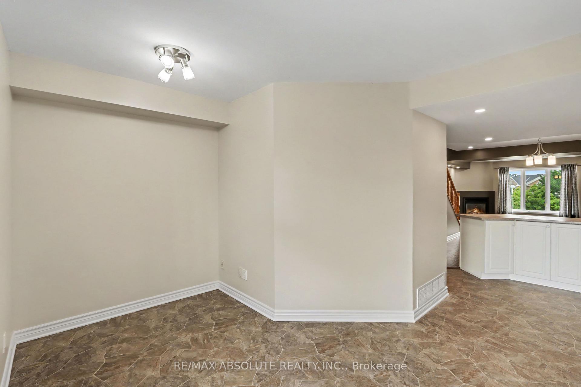 Photo 8 of 294 Cresthaven Drive, Ottawa, Barrhaven East — HOMEH