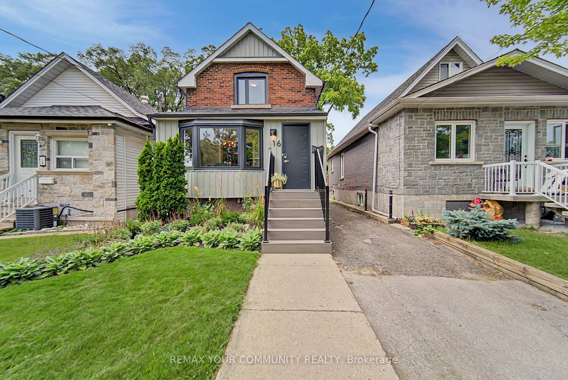 Photo 1 of 16 Cordella Avenue, Toronto, Rockcliffe-Smythe — HOMEH