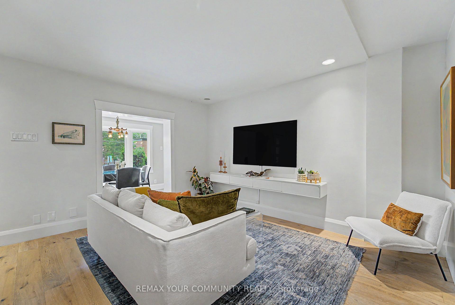 Photo 7 of 16 Cordella Avenue, Toronto, Rockcliffe-Smythe — HOMEH