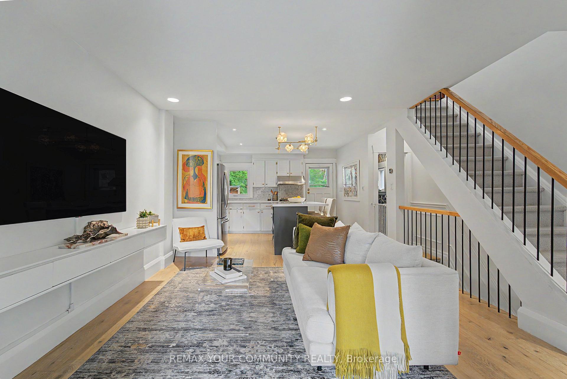Photo 8 of 16 Cordella Avenue, Toronto, Rockcliffe-Smythe — HOMEH