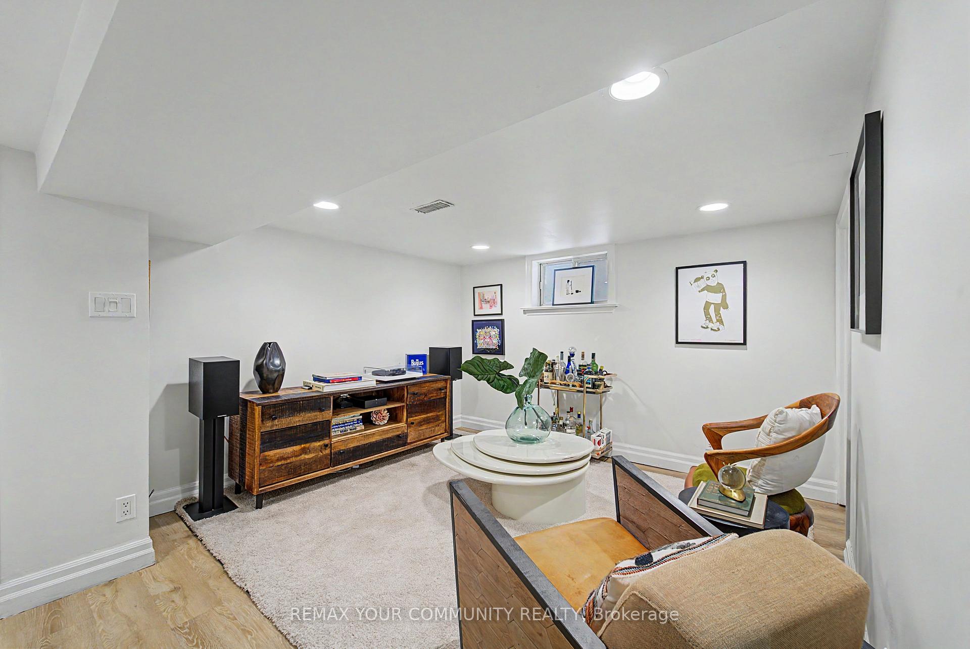 Photo 17 of 16 Cordella Avenue, Toronto, Rockcliffe-Smythe — HOMEH