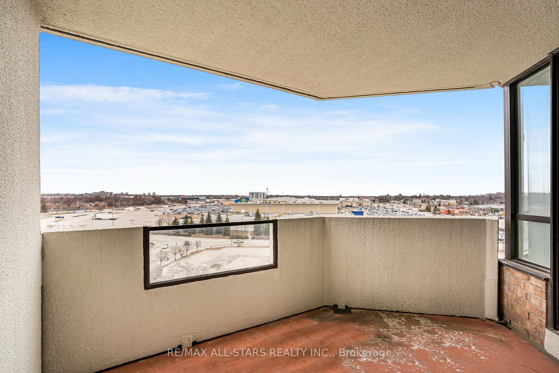 Photo 19 of Unit 817, 25 Austin Drive, Markham, Markville — HOMEH