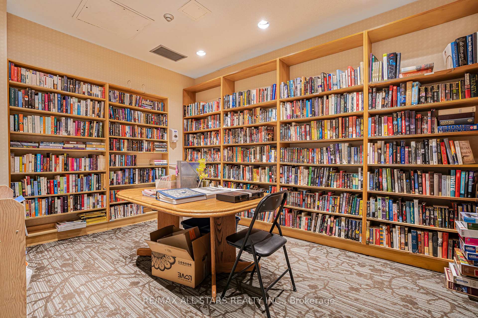 Photo 26 of Unit 817, 25 Austin Drive, Markham, Markville — HOMEH