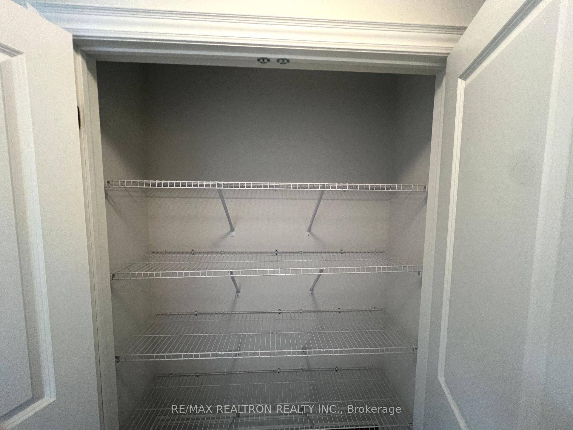 Photo 18 of 65 Kentledge Avenue, East Gwillimbury, Holland Landing — HOMEH