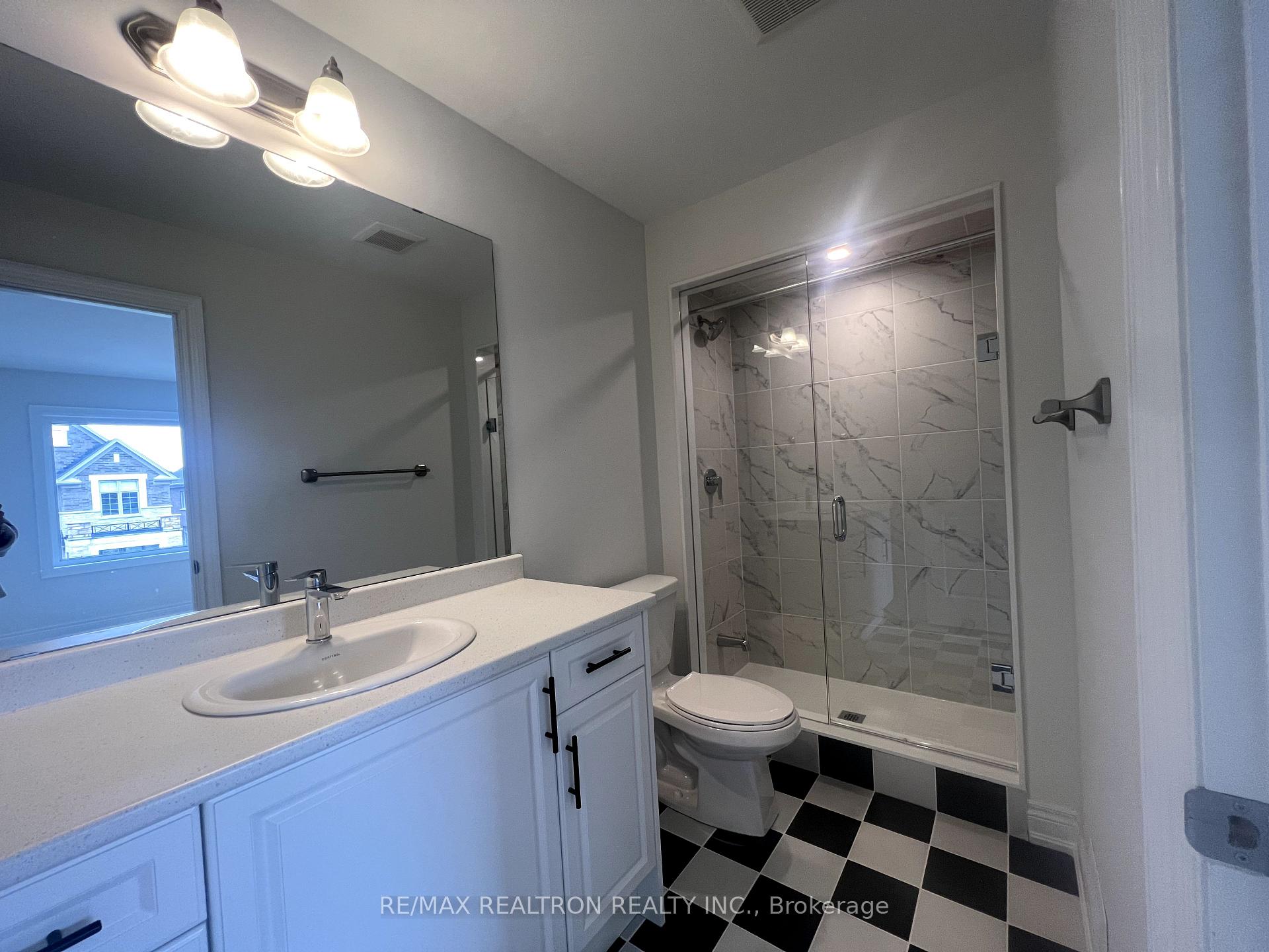 Photo 20 of 65 Kentledge Avenue, East Gwillimbury, Holland Landing — HOMEH