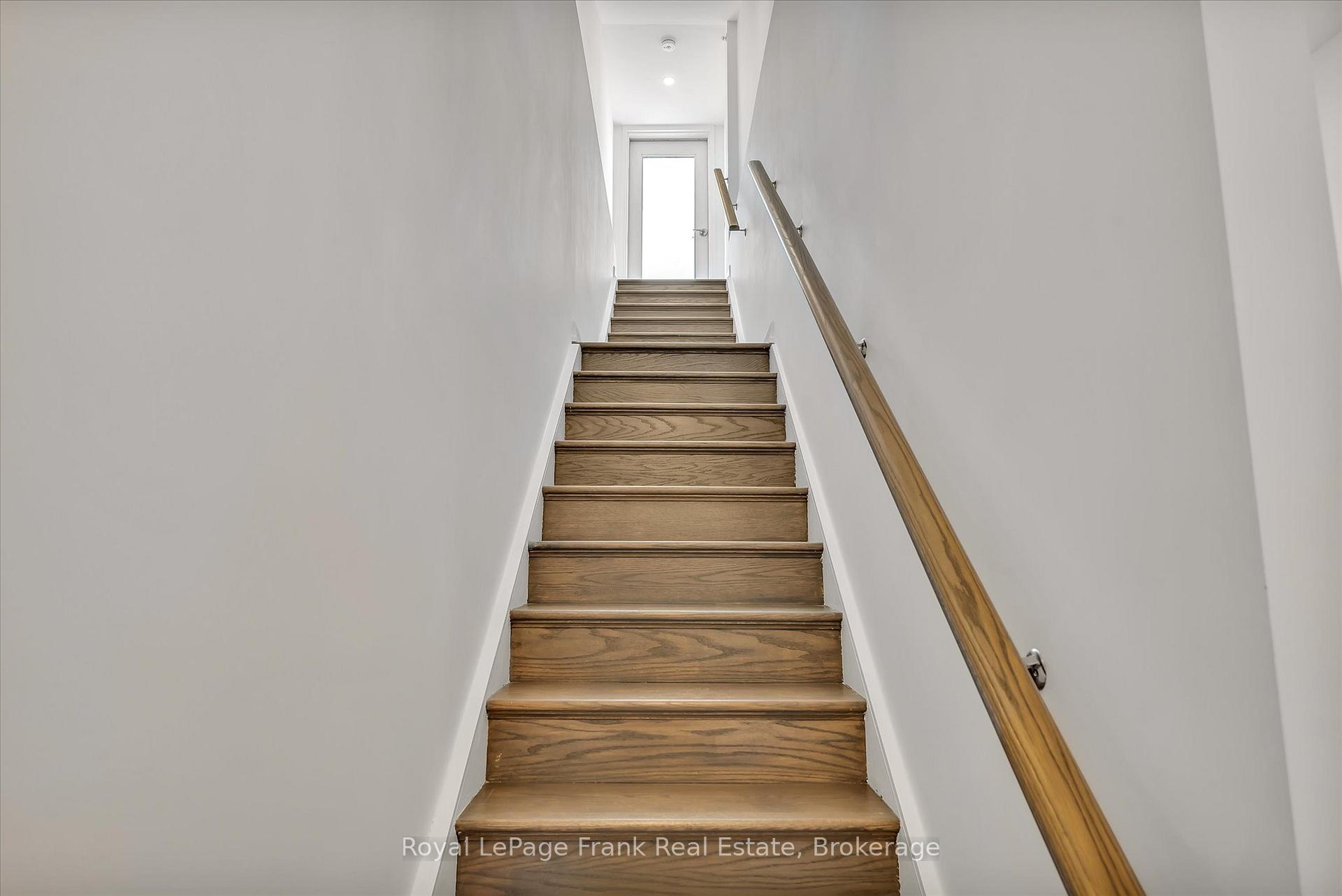 Photo 18 of Unit 902, 195 Hunter Street, Peterborough, Ashburnham Ward 4 — HOMEH