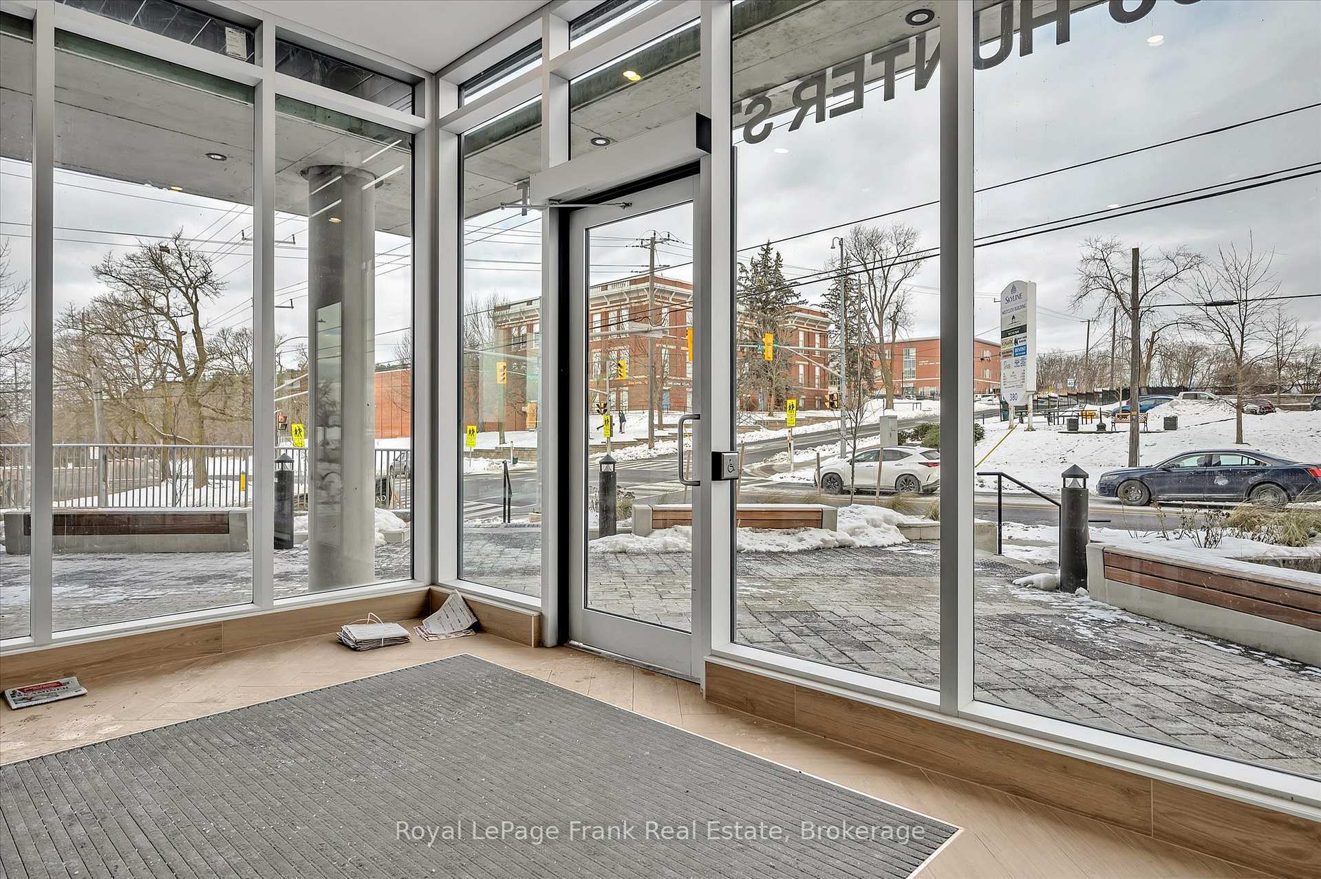 Photo 39 of Unit 902, 195 Hunter Street, Peterborough, Ashburnham Ward 4 — HOMEH