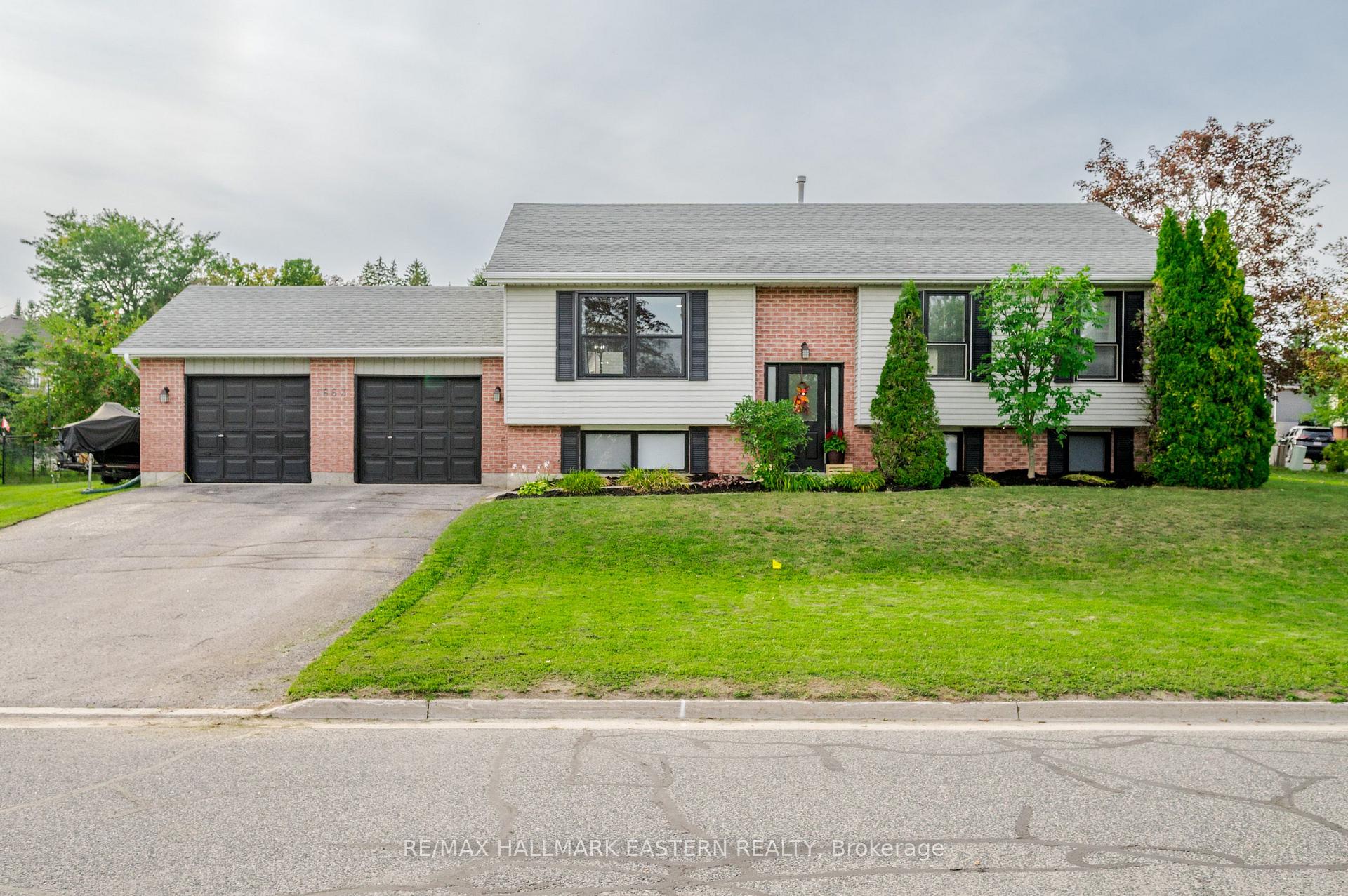 Photo 1 of 1663 Ramblewood Drive, Peterborough, Otonabee Ward 1 — HOMEH