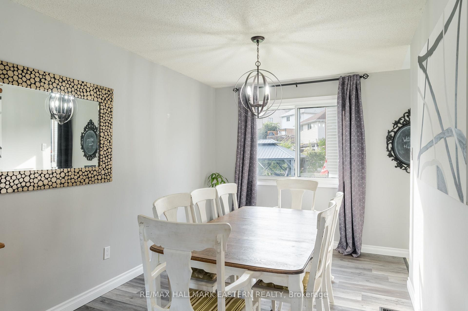 Photo 10 of 1663 Ramblewood Drive, Peterborough, Otonabee Ward 1 — HOMEH