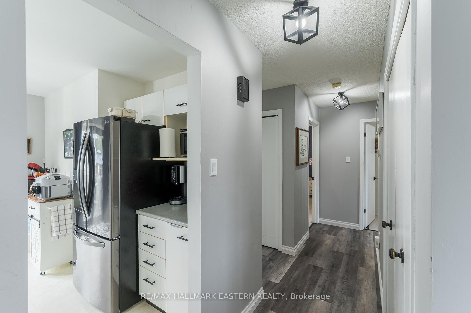 Photo 16 of 1663 Ramblewood Drive, Peterborough, Otonabee Ward 1 — HOMEH