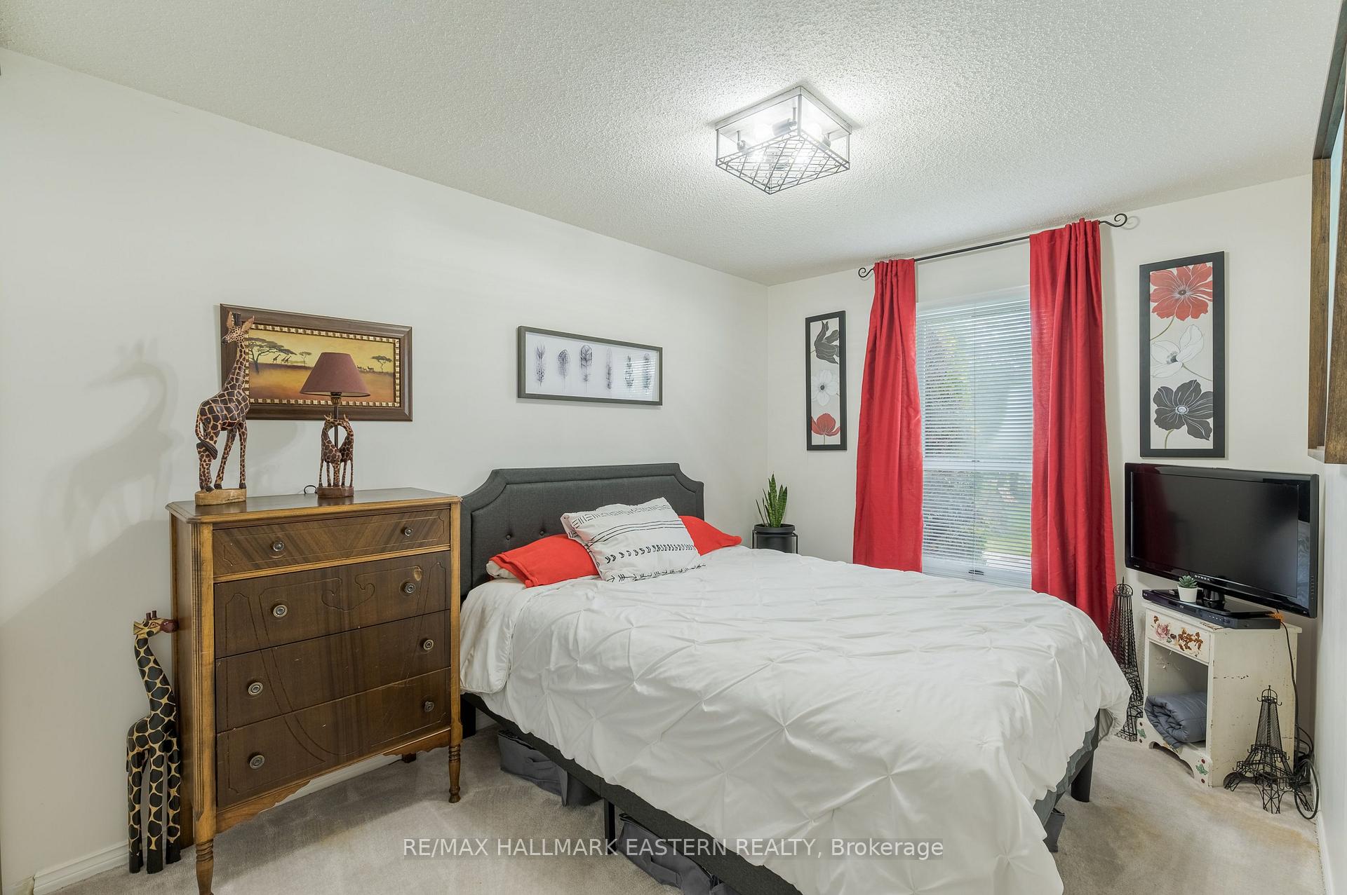 Photo 19 of 1663 Ramblewood Drive, Peterborough, Otonabee Ward 1 — HOMEH