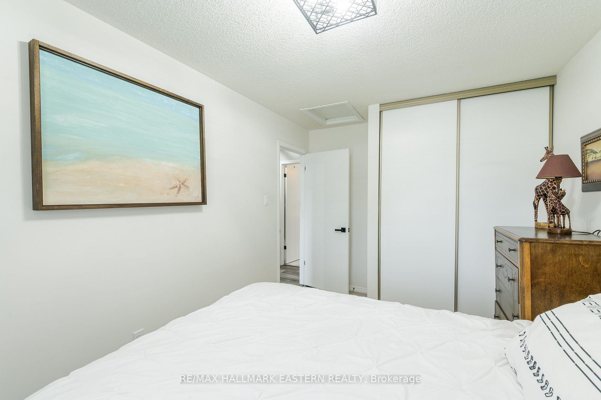 Photo 20 of 1663 Ramblewood Drive, Peterborough, Otonabee Ward 1 — HOMEH