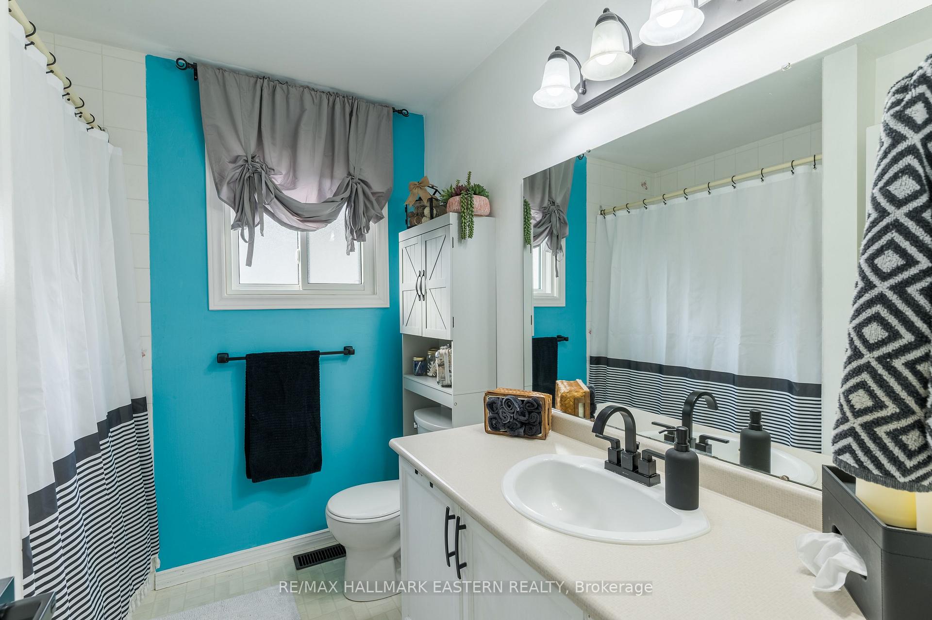 Photo 23 of 1663 Ramblewood Drive, Peterborough, Otonabee Ward 1 — HOMEH