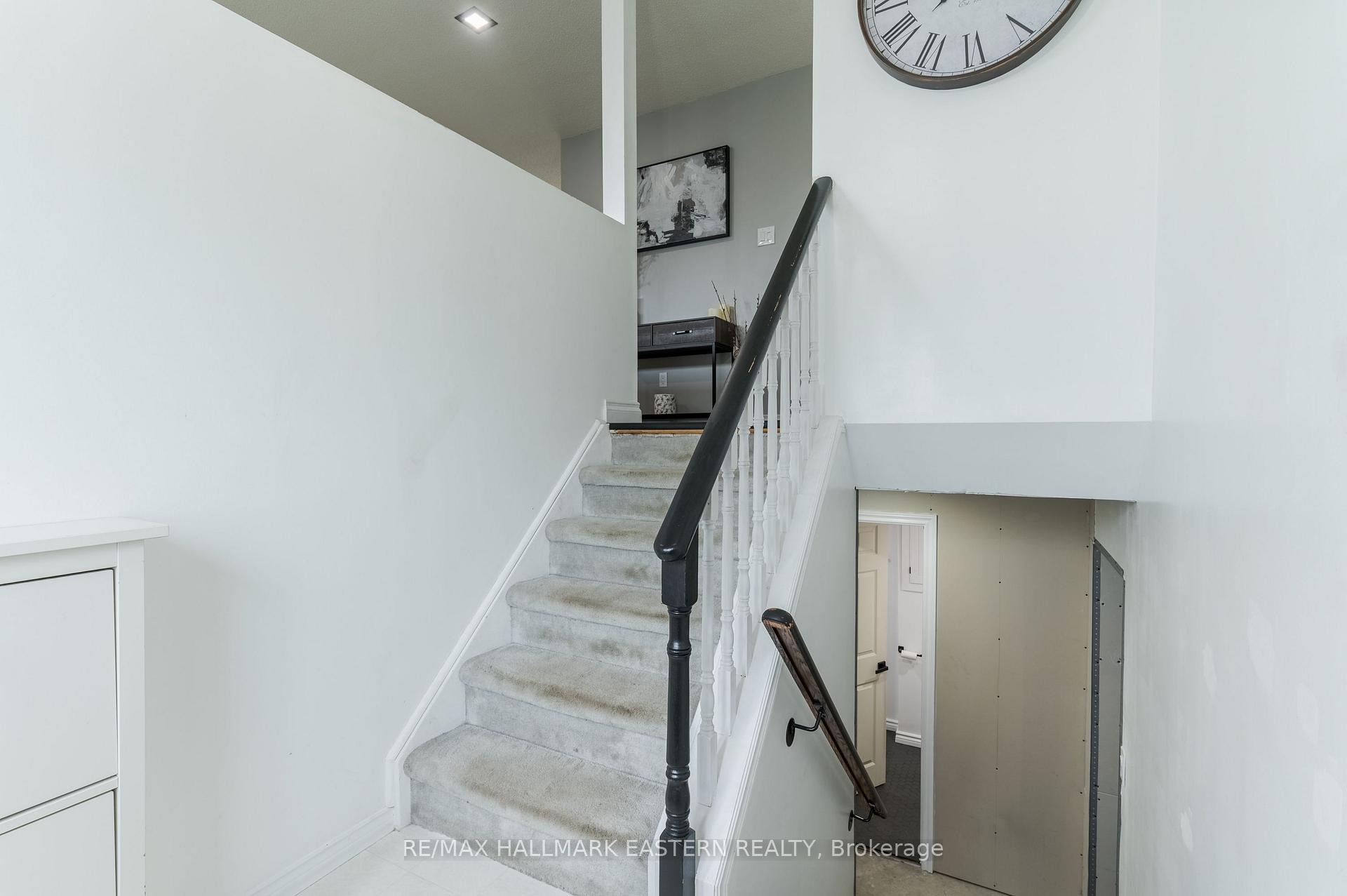 Photo 26 of 1663 Ramblewood Drive, Peterborough, Otonabee Ward 1 — HOMEH