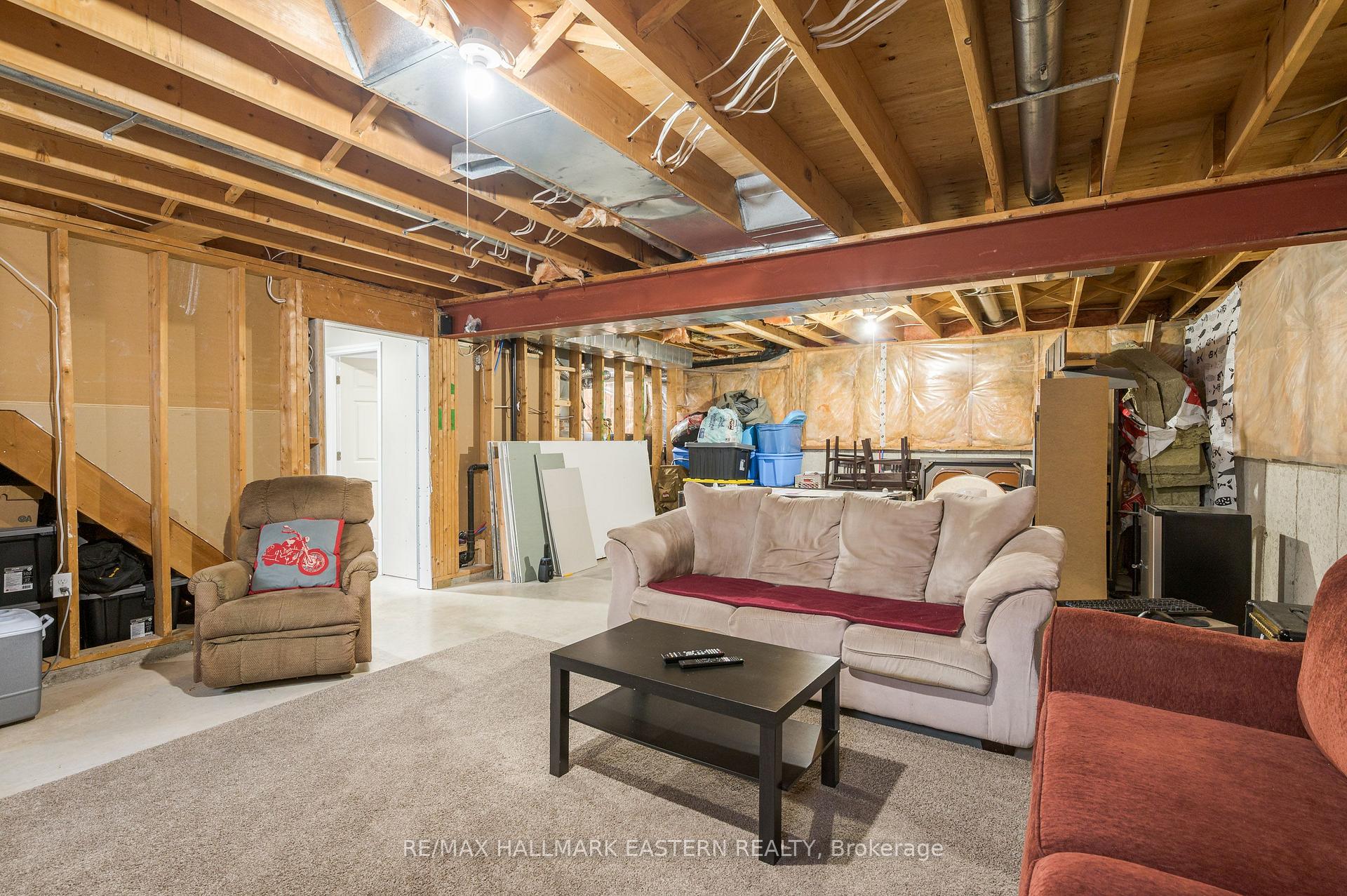 Photo 33 of 1663 Ramblewood Drive, Peterborough, Otonabee Ward 1 — HOMEH