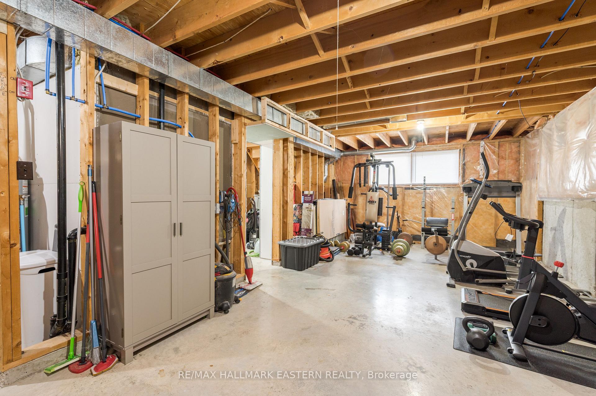 Photo 35 of 1663 Ramblewood Drive, Peterborough, Otonabee Ward 1 — HOMEH