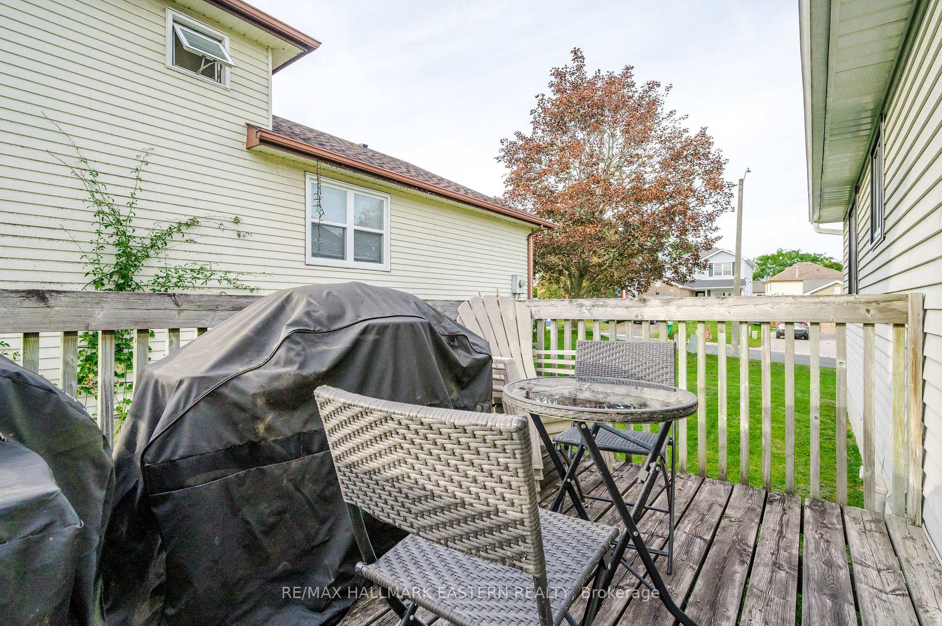 Photo 43 of 1663 Ramblewood Drive, Peterborough, Otonabee Ward 1 — HOMEH