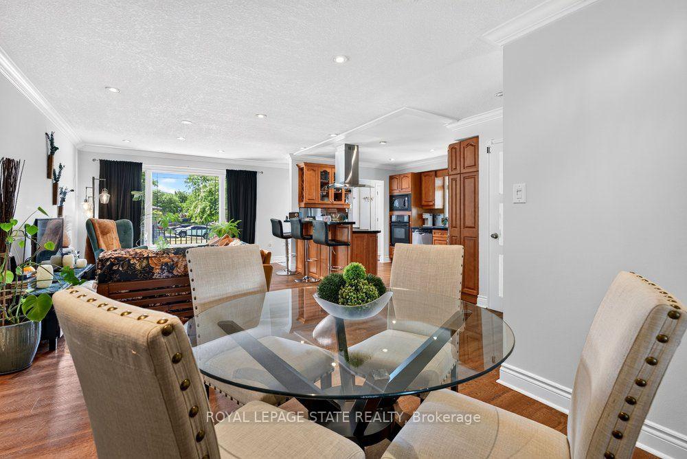 Photo 3 of 102 Birchlawn Drive, Hamilton, Stoney Creek — HOMEH