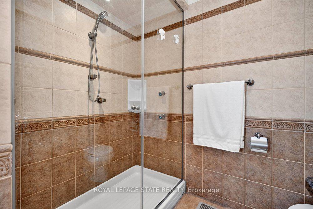Photo 29 of 102 Birchlawn Drive, Hamilton, Stoney Creek — HOMEH