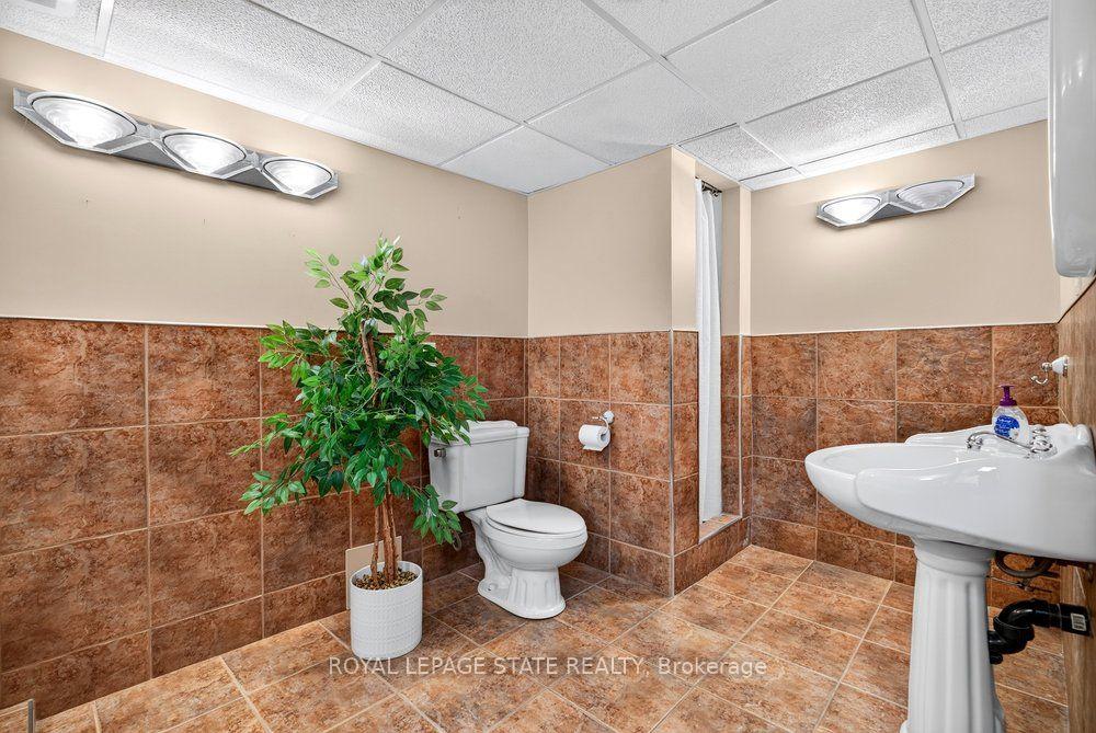 Photo 37 of 102 Birchlawn Drive, Hamilton, Stoney Creek — HOMEH